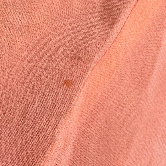Alice + Olivia Coral/Orange Silk V-Neck Blouse Size Medium Designer Lightweight - Picture 10 of 10